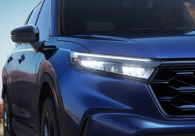 LED העדלייט פון נאענט (בלויער CR-V געוויזן).